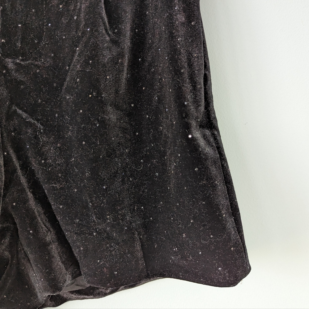 NWT Lili Sidonio Black Velvet Rhinestone High Waist Shorts - Picture 5 of 13